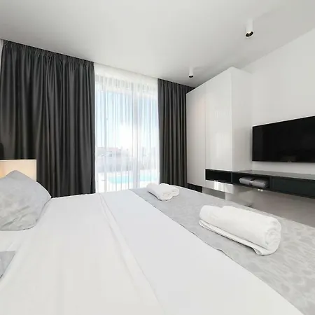 Mihael - Home4you Kraj (Zadar)